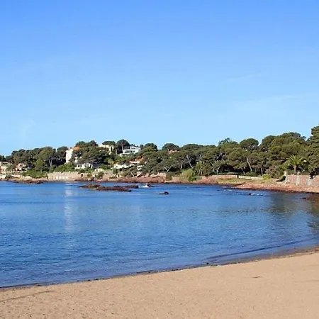 4 Pers Front De - 10m De La Apartment Saint-Raphaël